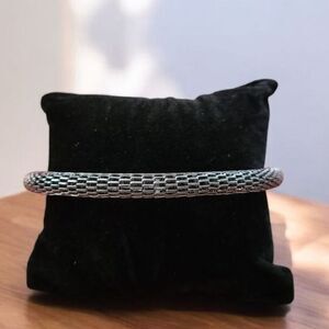 Modern Silver-Toned Woven Mesh Bracelet, 9.5" - Bangle Style J2-C1